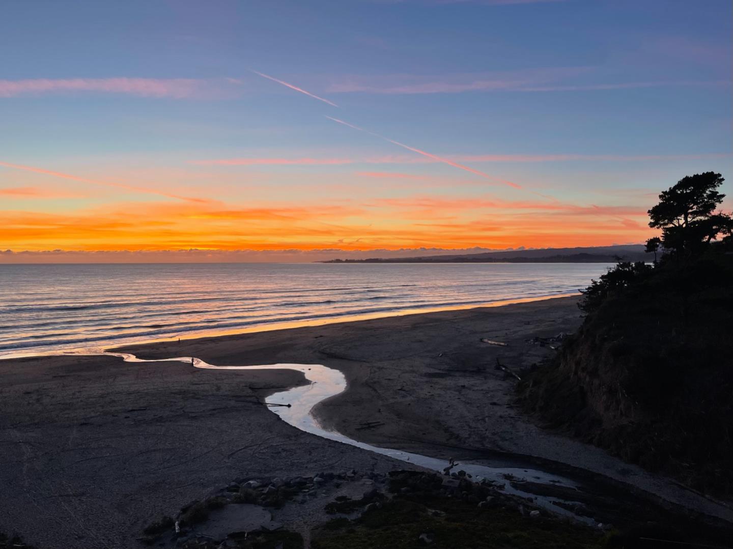 Detail Gallery Image 3 of 97 For 249 via Concha, Aptos,  CA 95003 - 3 Beds | 3/1 Baths