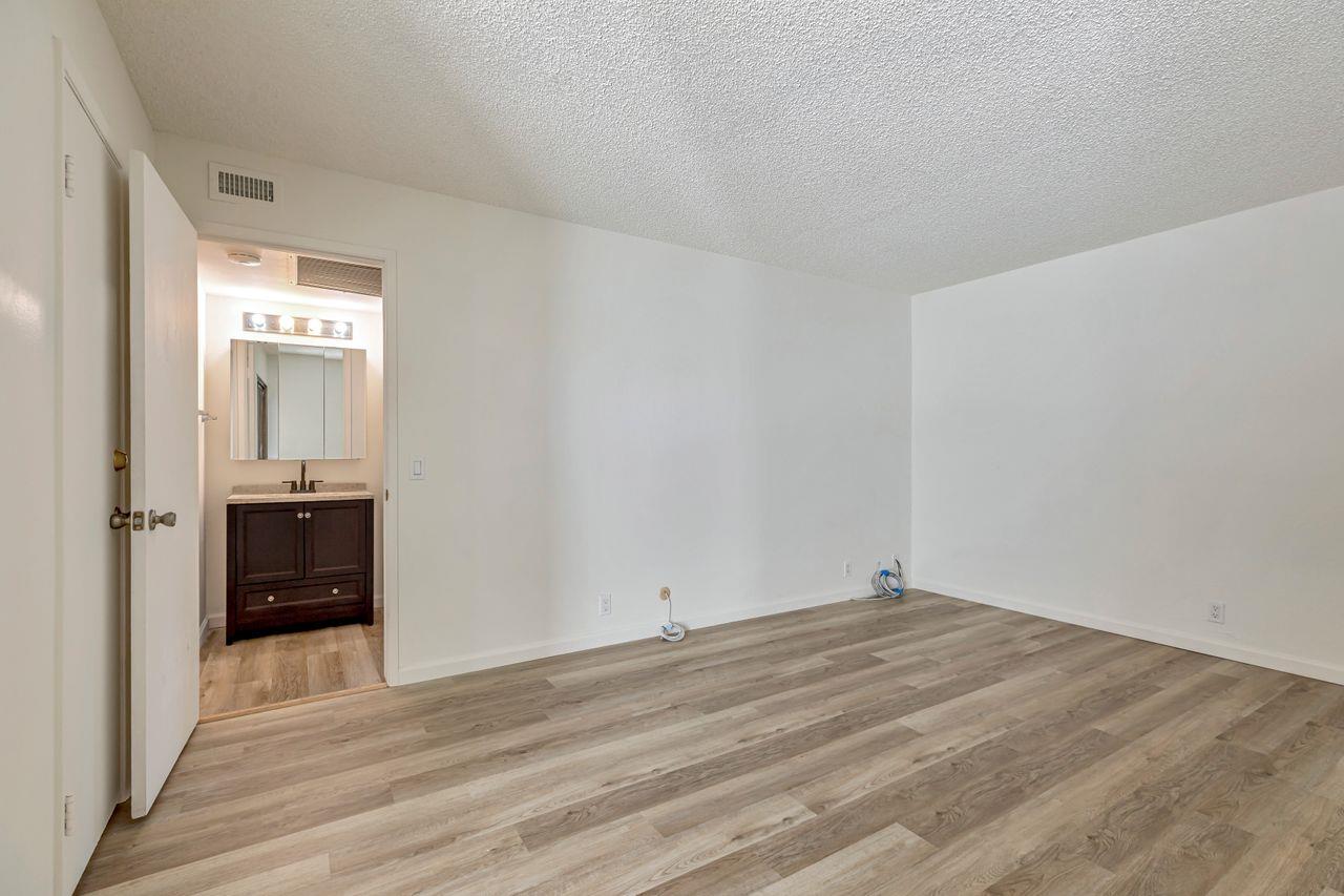 Detail Gallery Image 18 of 50 For 500 Glenwood Cir #214,  Monterey,  CA 93940 - 1 Beds | 1 Baths