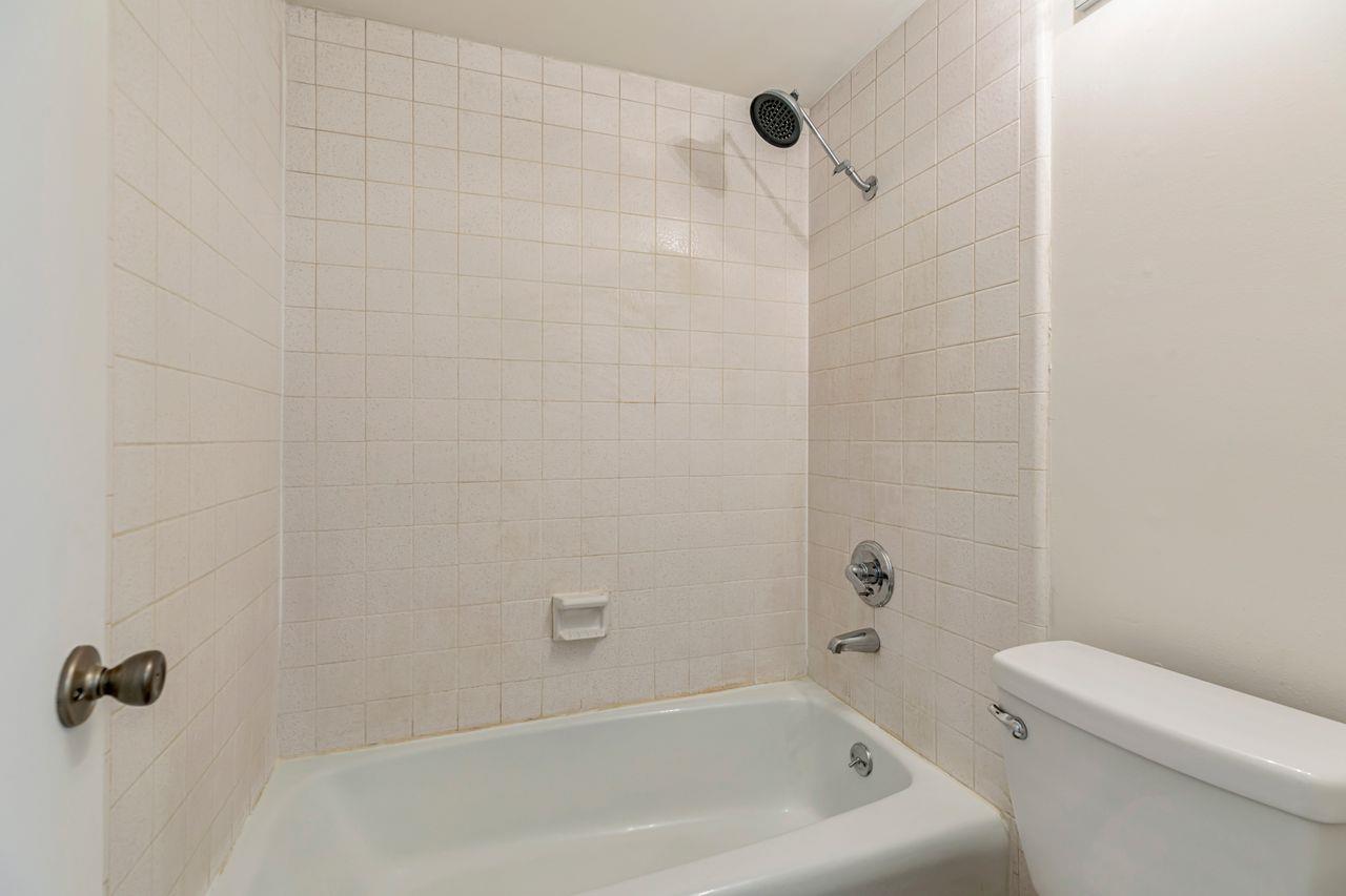 Detail Gallery Image 24 of 50 For 500 Glenwood Cir #214,  Monterey,  CA 93940 - 1 Beds | 1 Baths