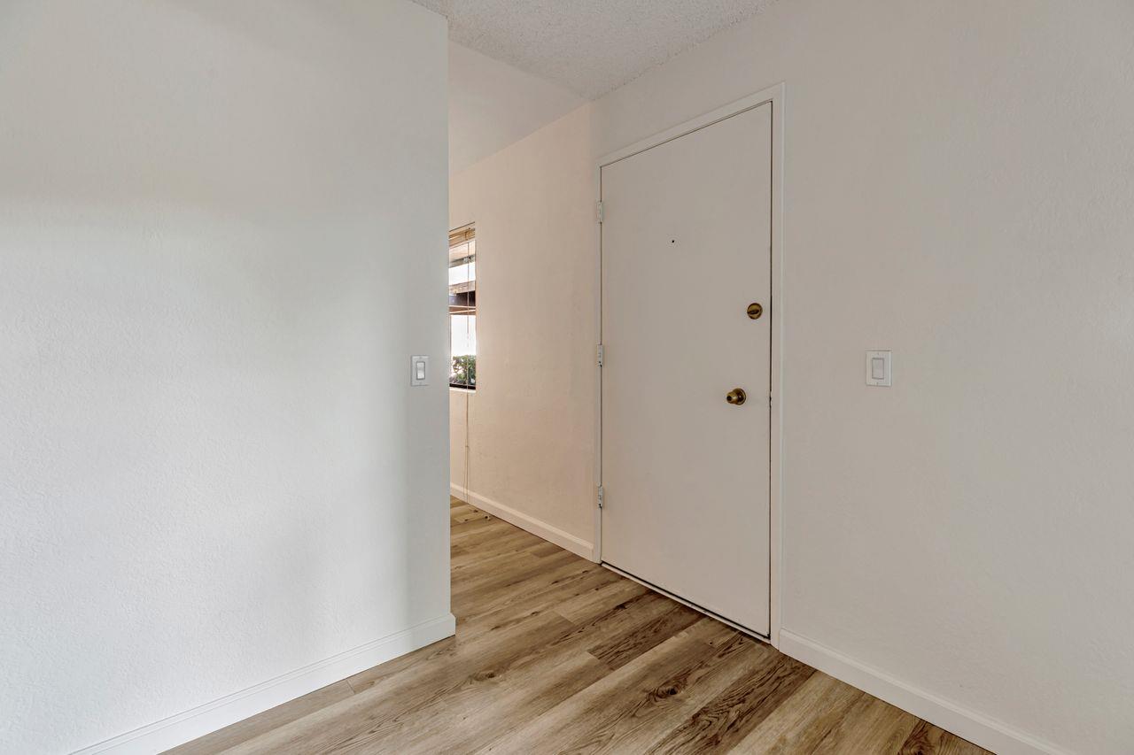 Detail Gallery Image 7 of 50 For 500 Glenwood Cir #214,  Monterey,  CA 93940 - 1 Beds | 1 Baths