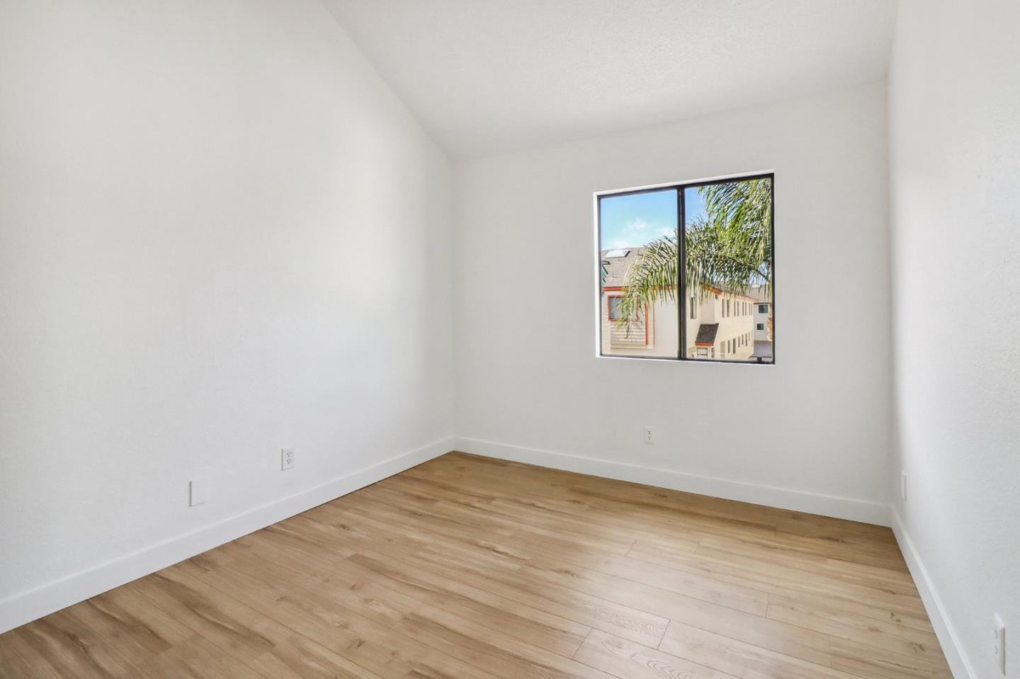 Detail Gallery Image 19 of 25 For 15111 Freeman Ave #84,  Lawndale,  CA 90260 - 3 Beds | 2/1 Baths