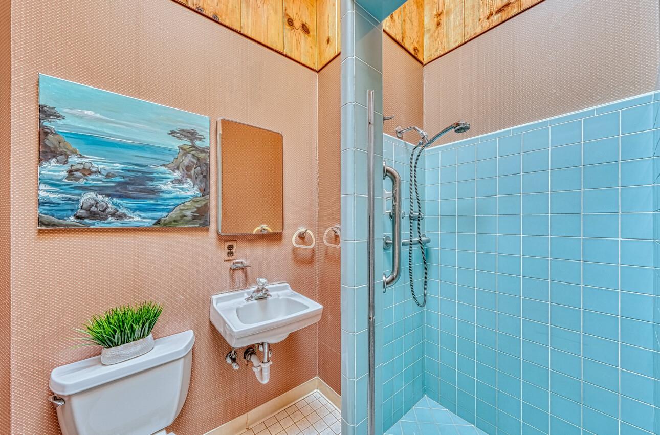 Detail Gallery Image 31 of 38 For 266 Crocker Ave, Pacific Grove,  CA 93950 - 3 Beds | 2 Baths