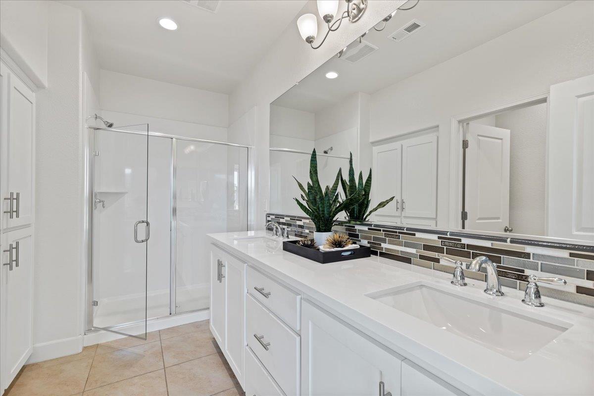 Detail Gallery Image 29 of 39 For 5669 Coffeeberry Rd, Newark,  CA 94560 - 3 Beds | 3/1 Baths