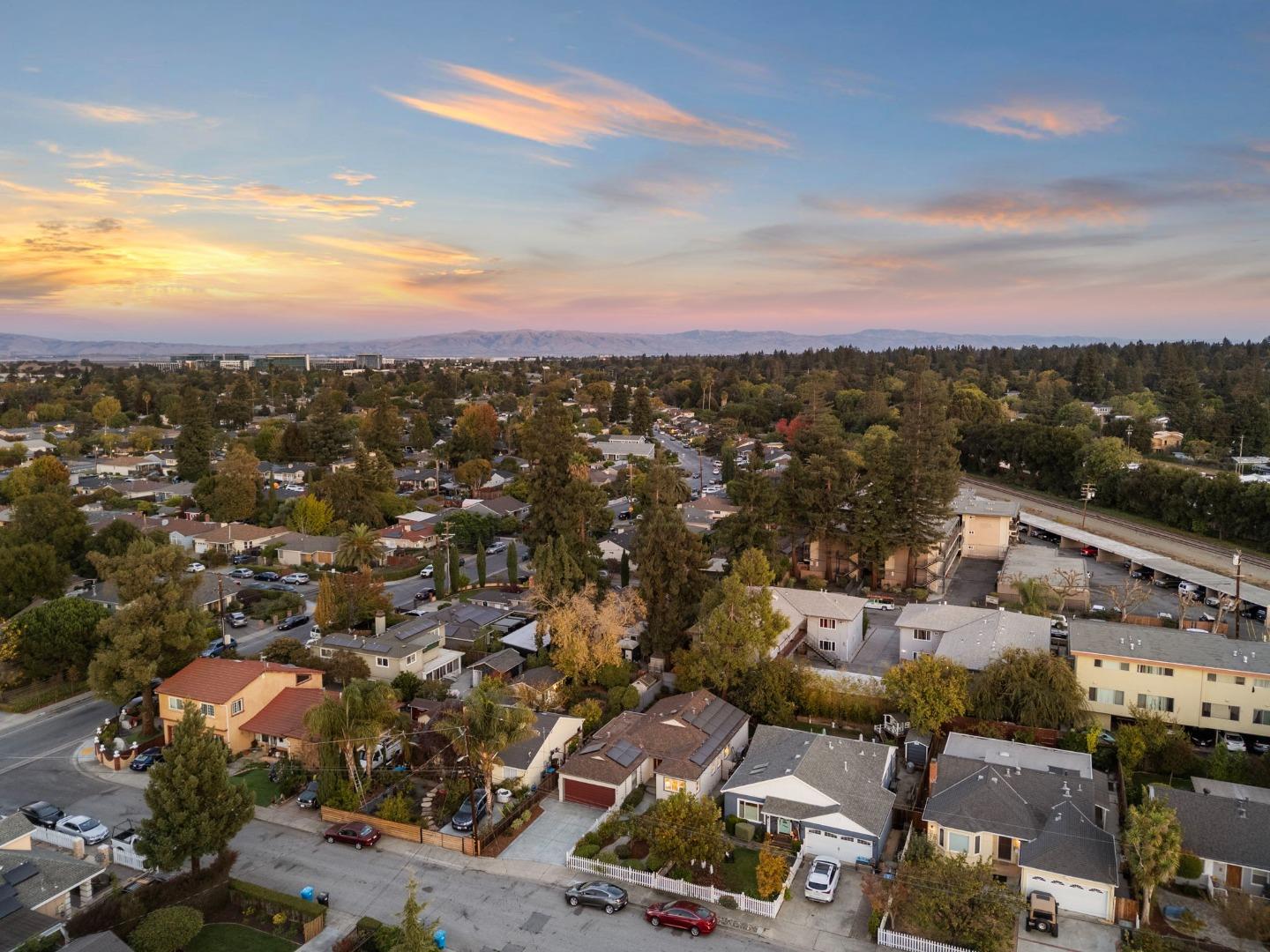 Detail Gallery Image 56 of 65 For 784 8th Ave, Redwood City,  CA 94063 - 3 Beds | 2 Baths