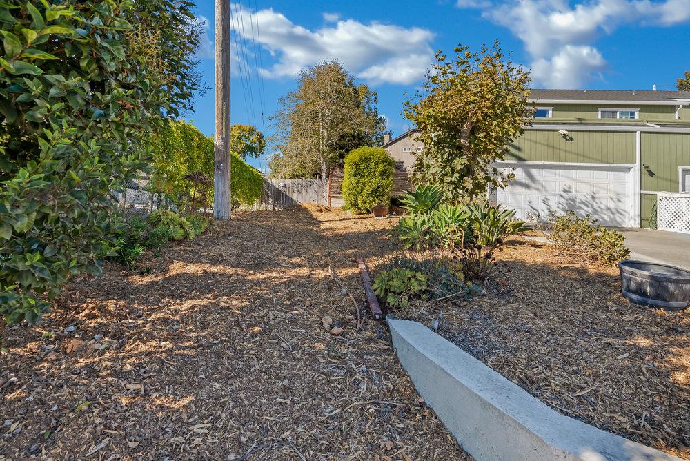 Detail Gallery Image 4 of 54 For 108 Diamond Dr, Watsonville,  CA 95076 - 2 Beds | 2/1 Baths