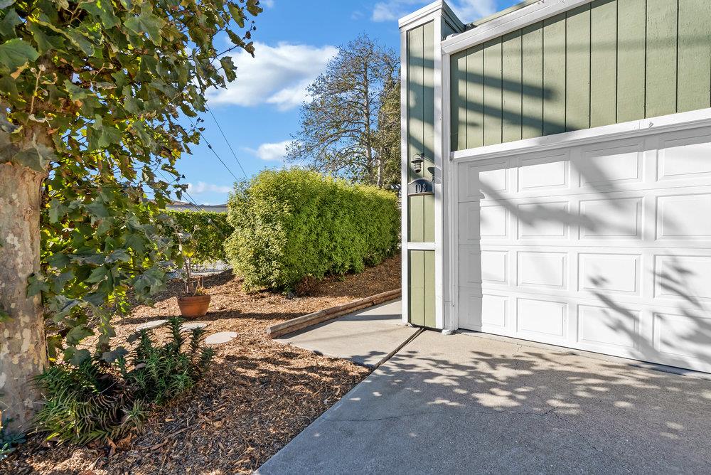 Detail Gallery Image 5 of 54 For 108 Diamond Dr, Watsonville,  CA 95076 - 2 Beds | 2/1 Baths