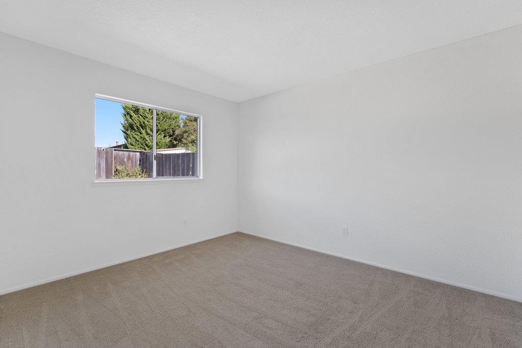 Detail Gallery Image 13 of 24 For 504 Vivienne Dr, Watsonville,  CA 95076 - 2 Beds | 1/1 Baths