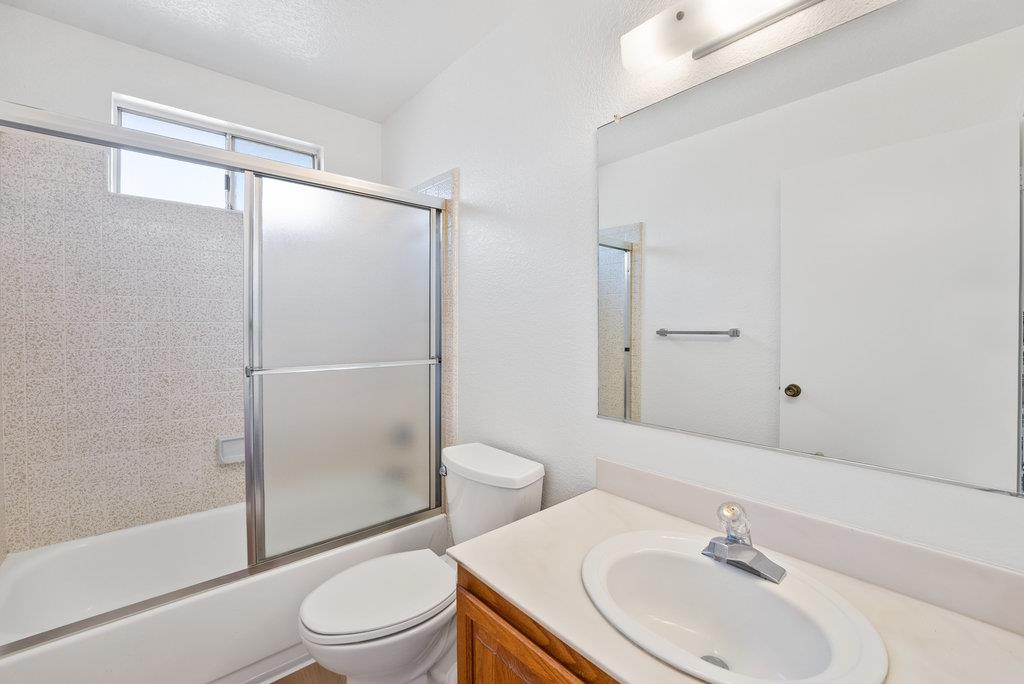 Detail Gallery Image 18 of 24 For 504 Vivienne Dr, Watsonville,  CA 95076 - 2 Beds | 1/1 Baths