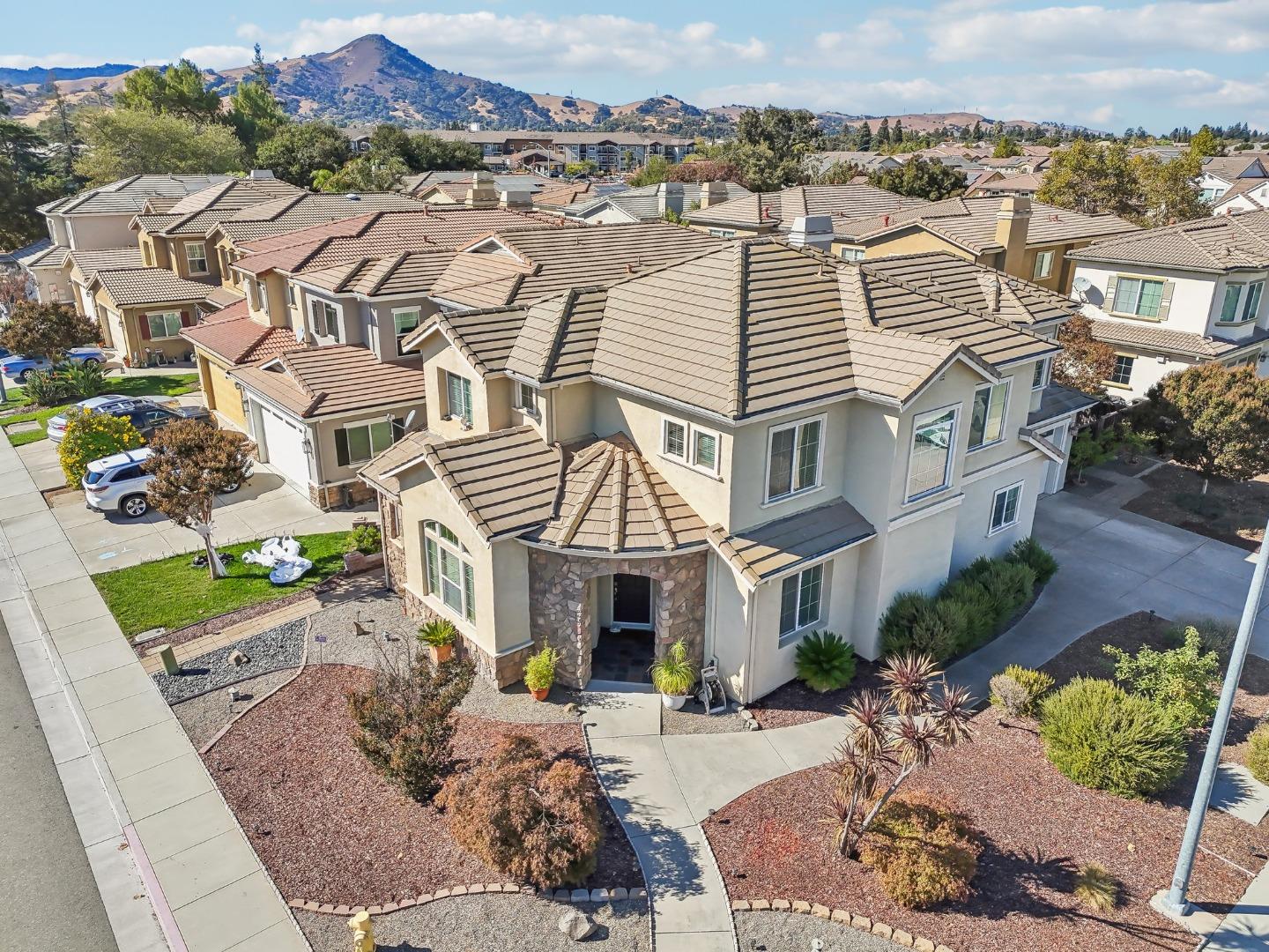 Detail Gallery Image 33 of 37 For 16257 San Ramon Dr, Morgan Hill,  CA 95037 - 4 Beds | 3 Baths