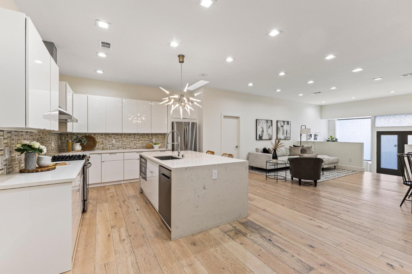 6423 California Street, San Francisco, California 94121, 3 Bedrooms Bedrooms, ,3 BathroomsBathrooms,Residential,For Sale,6423 California Street,ML81985429