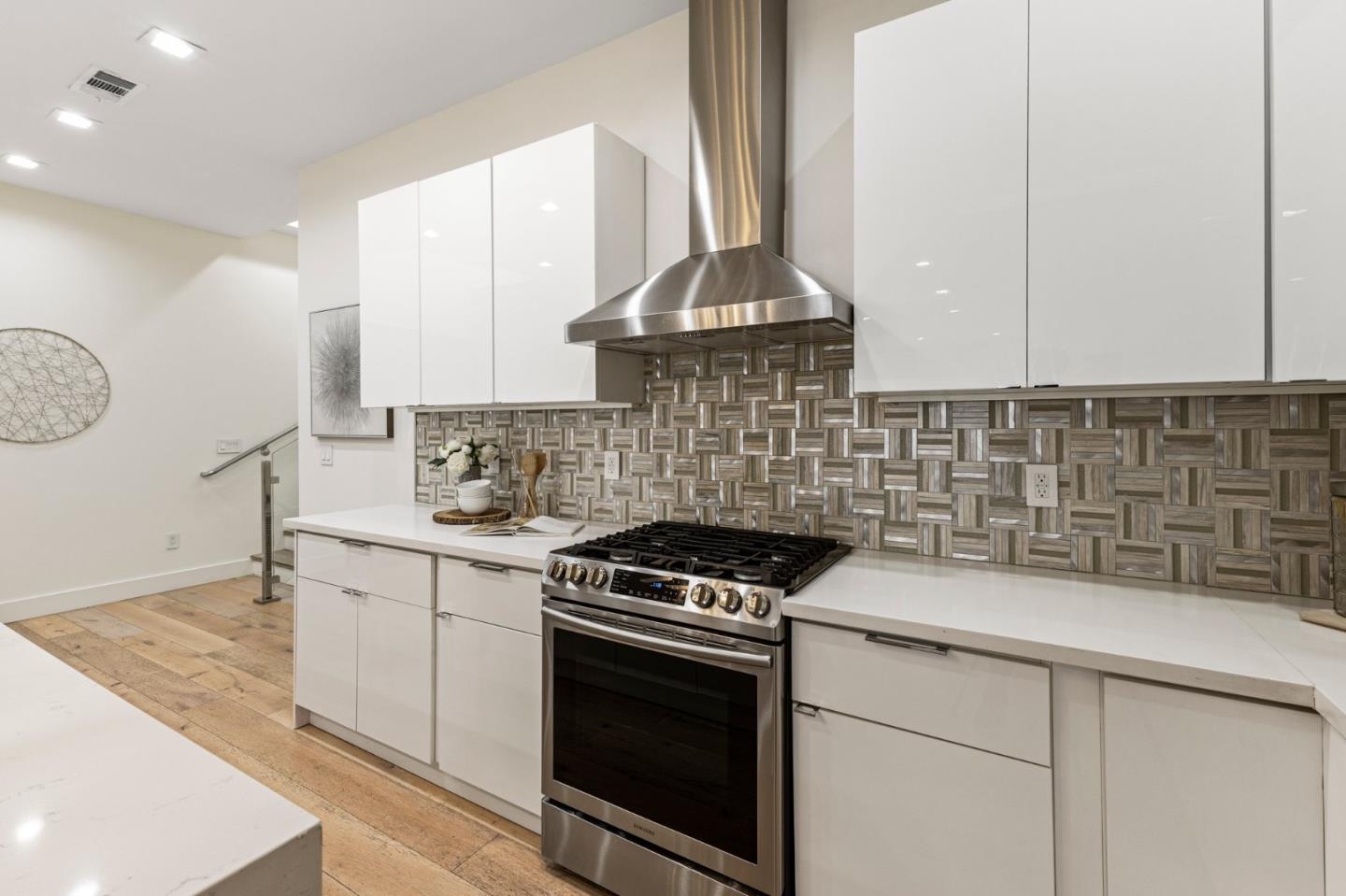6423 California Street, San Francisco, California 94121, 3 Bedrooms Bedrooms, ,3 BathroomsBathrooms,Residential,For Sale,6423 California Street,ML81985429