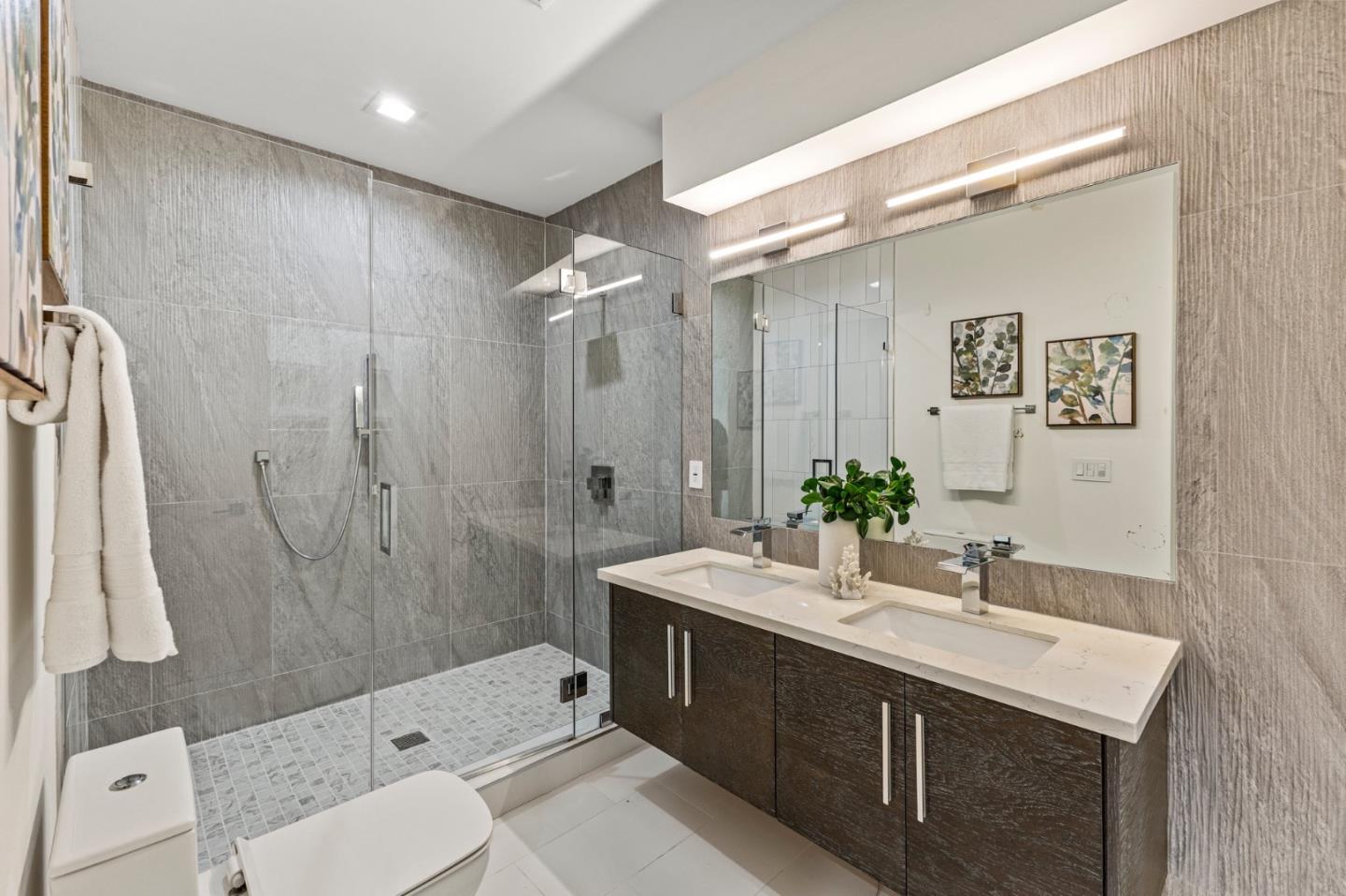 6423 California Street, San Francisco, California 94121, 3 Bedrooms Bedrooms, ,3 BathroomsBathrooms,Residential,For Sale,6423 California Street,ML81985429
