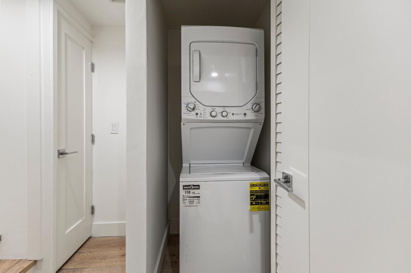 6423 California Street, San Francisco, California 94121, 3 Bedrooms Bedrooms, ,3 BathroomsBathrooms,Residential,For Sale,6423 California Street,ML81985429