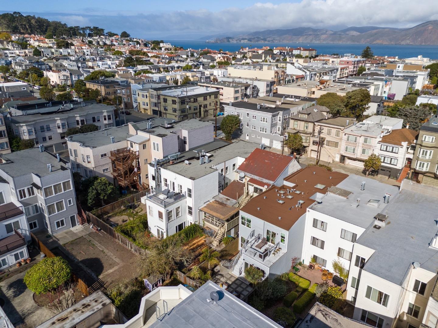 6423 California Street, San Francisco, California 94121, 3 Bedrooms Bedrooms, ,3 BathroomsBathrooms,Residential,For Sale,6423 California Street,ML81985429