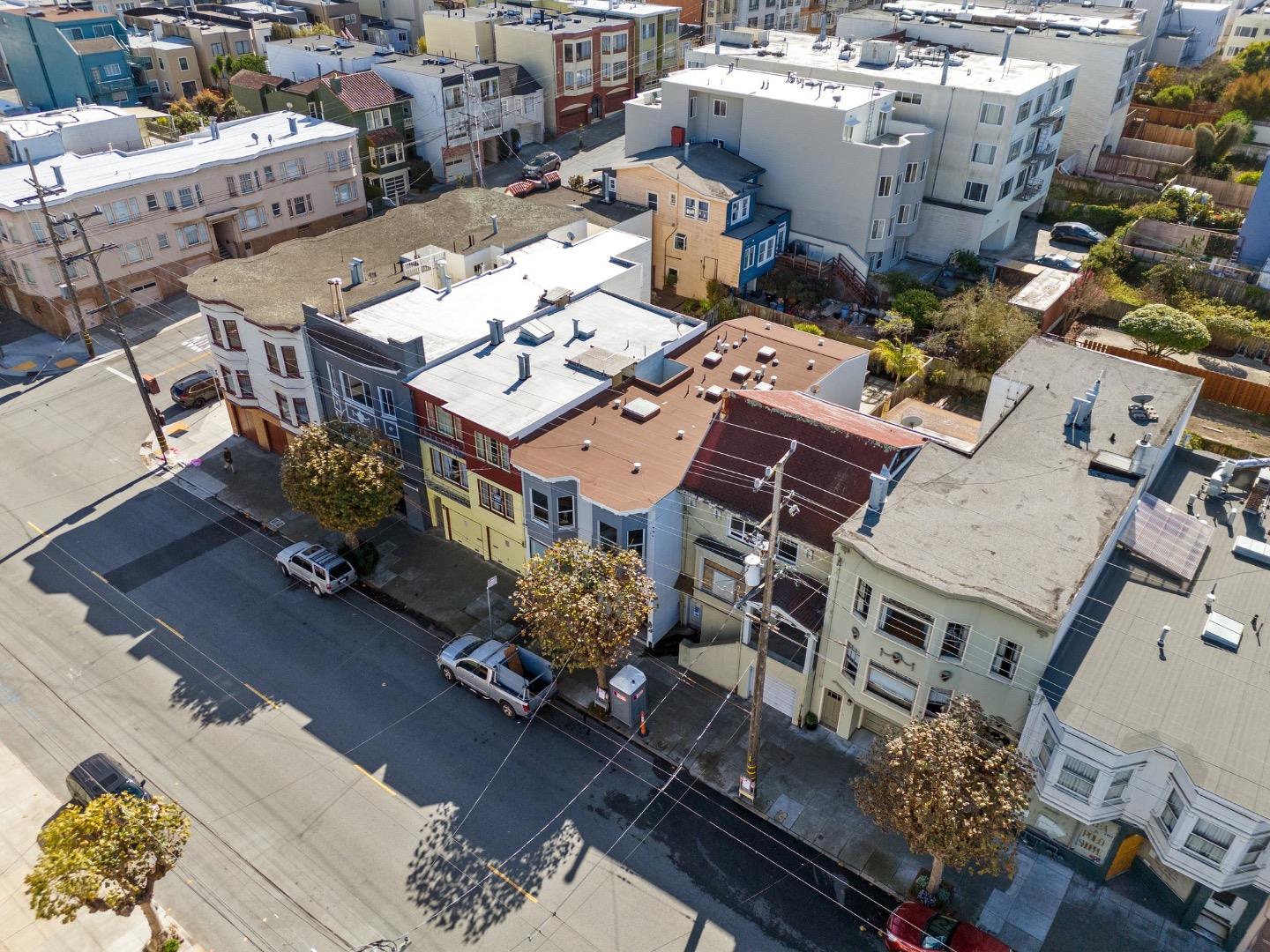 Detail Gallery Image 32 of 34 For 6423 California St, San Francisco,  CA 94121 - 3 Beds | 3 Baths