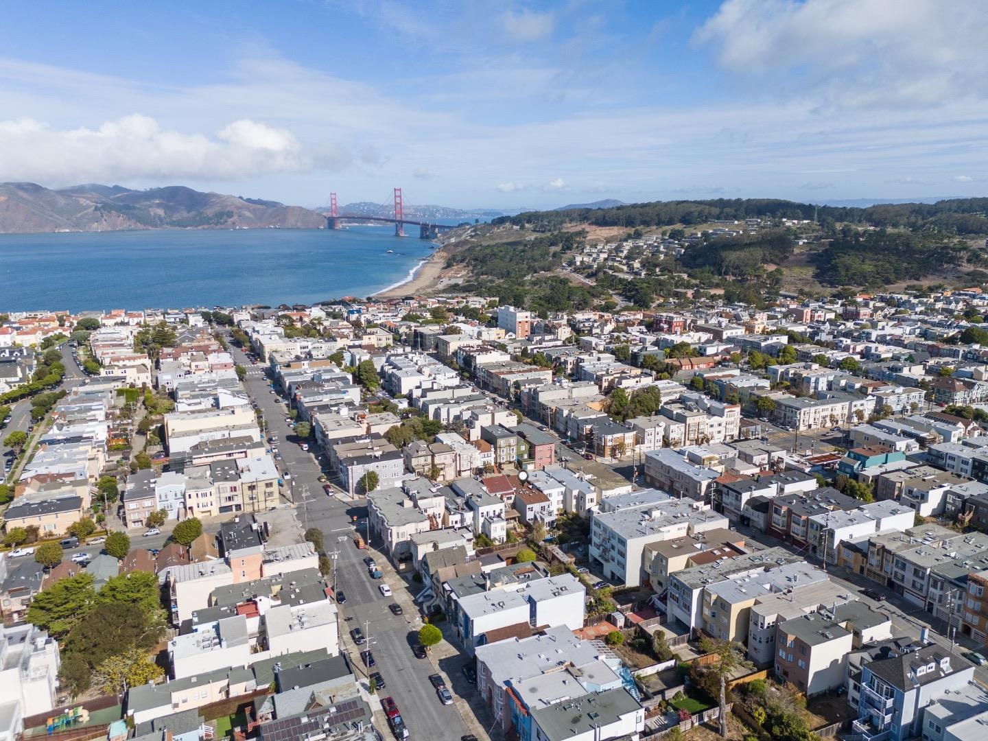 Detail Gallery Image 33 of 34 For 6423 California St, San Francisco,  CA 94121 - 3 Beds | 3 Baths