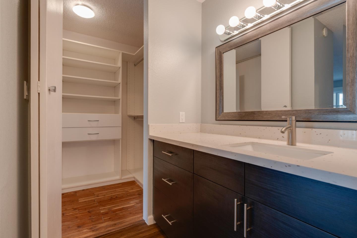 Detail Gallery Image 14 of 30 For 373 Half Moon Ln #206,  Daly City,  CA 94015 - 2 Beds | 1/1 Baths