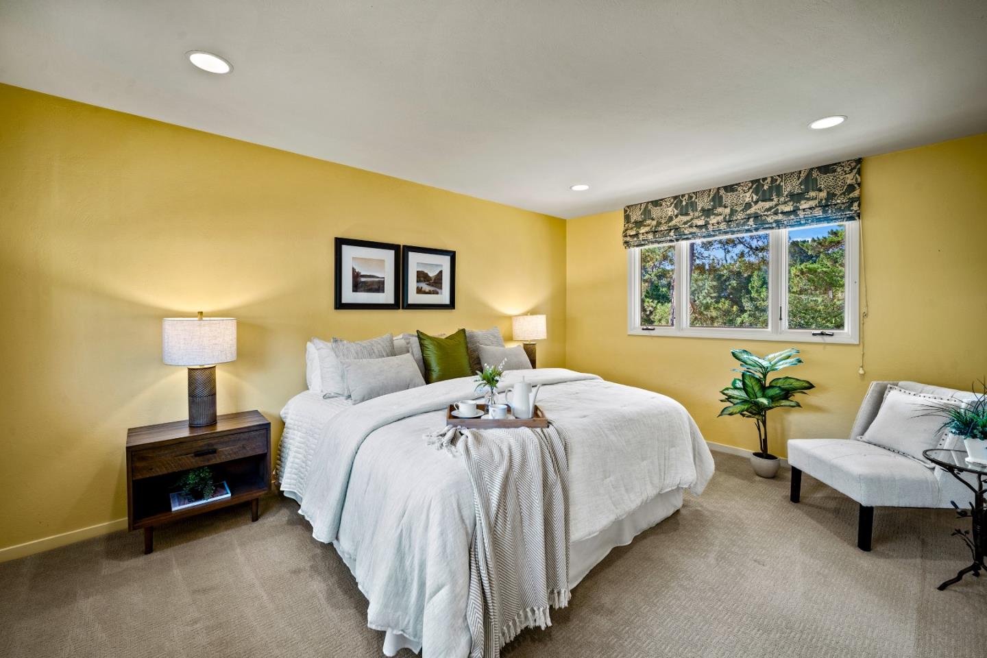 Detail Gallery Image 8 of 35 For 40 Twin Oaks Dr, Monterey,  CA 93940 - 2 Beds | 2 Baths