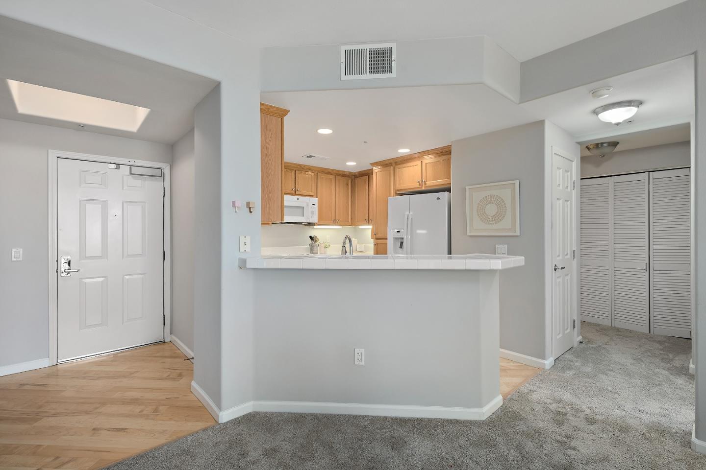 Detail Gallery Image 5 of 28 For 1310 Saddle Rack St #424,  San Jose,  CA 95126 - 2 Beds | 2 Baths