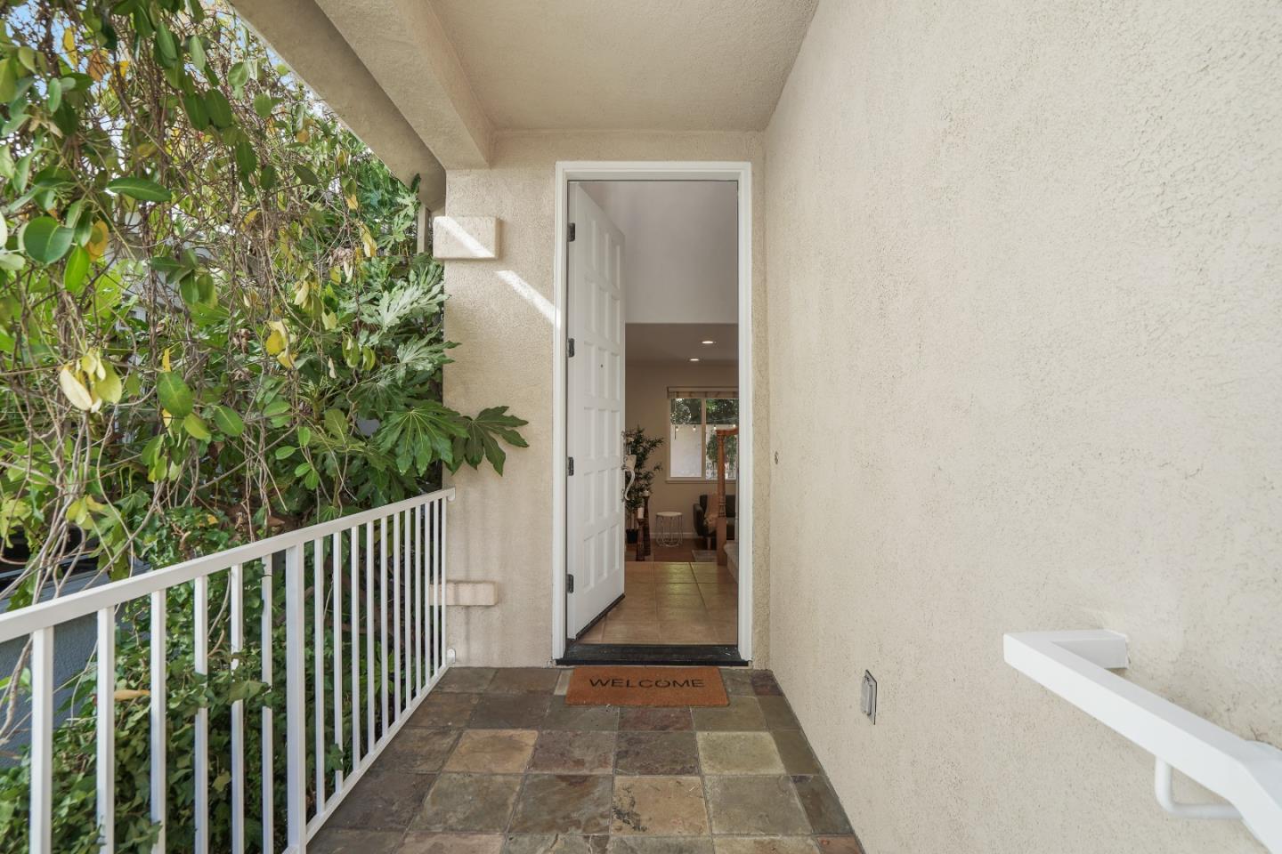 Detail Gallery Image 3 of 42 For 5214 Union Ave, San Jose,  CA 95124 - 3 Beds | 2/1 Baths