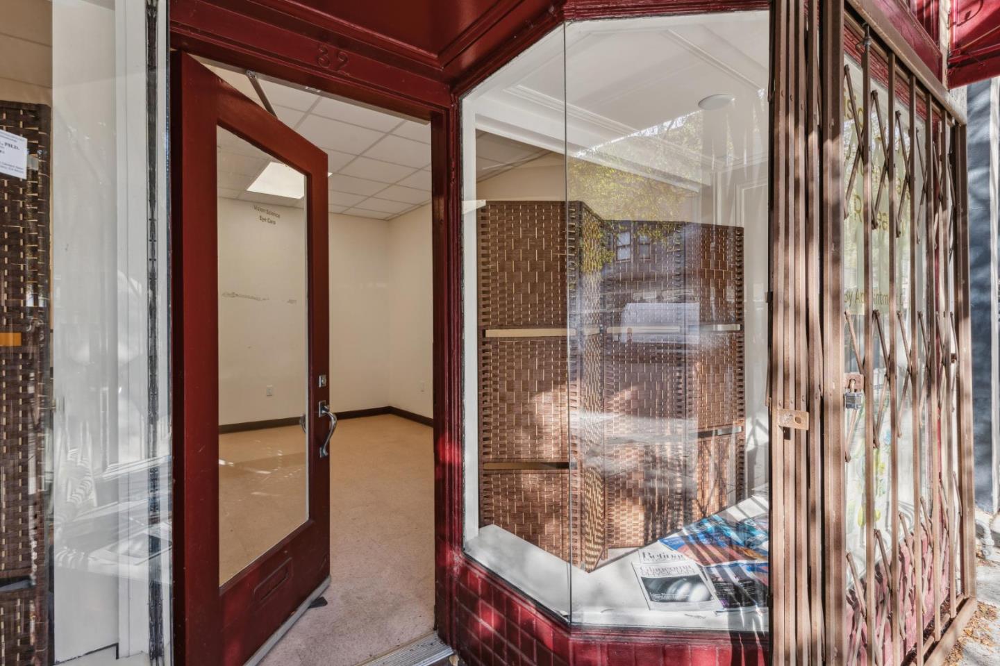 Detail Gallery Image 10 of 57 For 32-34 Clement St, San Francisco,  CA 94118 - – Beds | – Baths