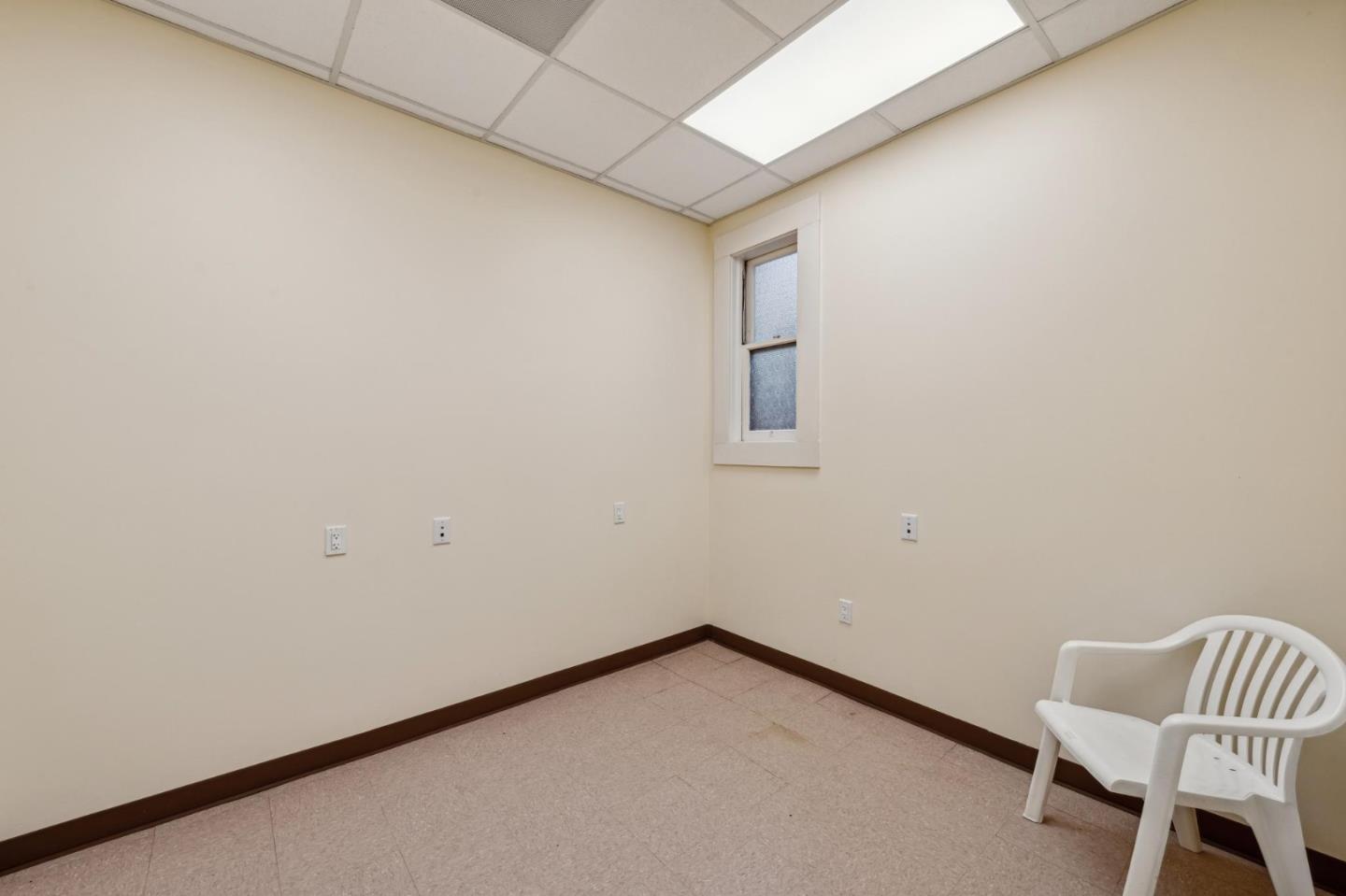 Detail Gallery Image 19 of 57 For 32-34 Clement St, San Francisco,  CA 94118 - – Beds | – Baths