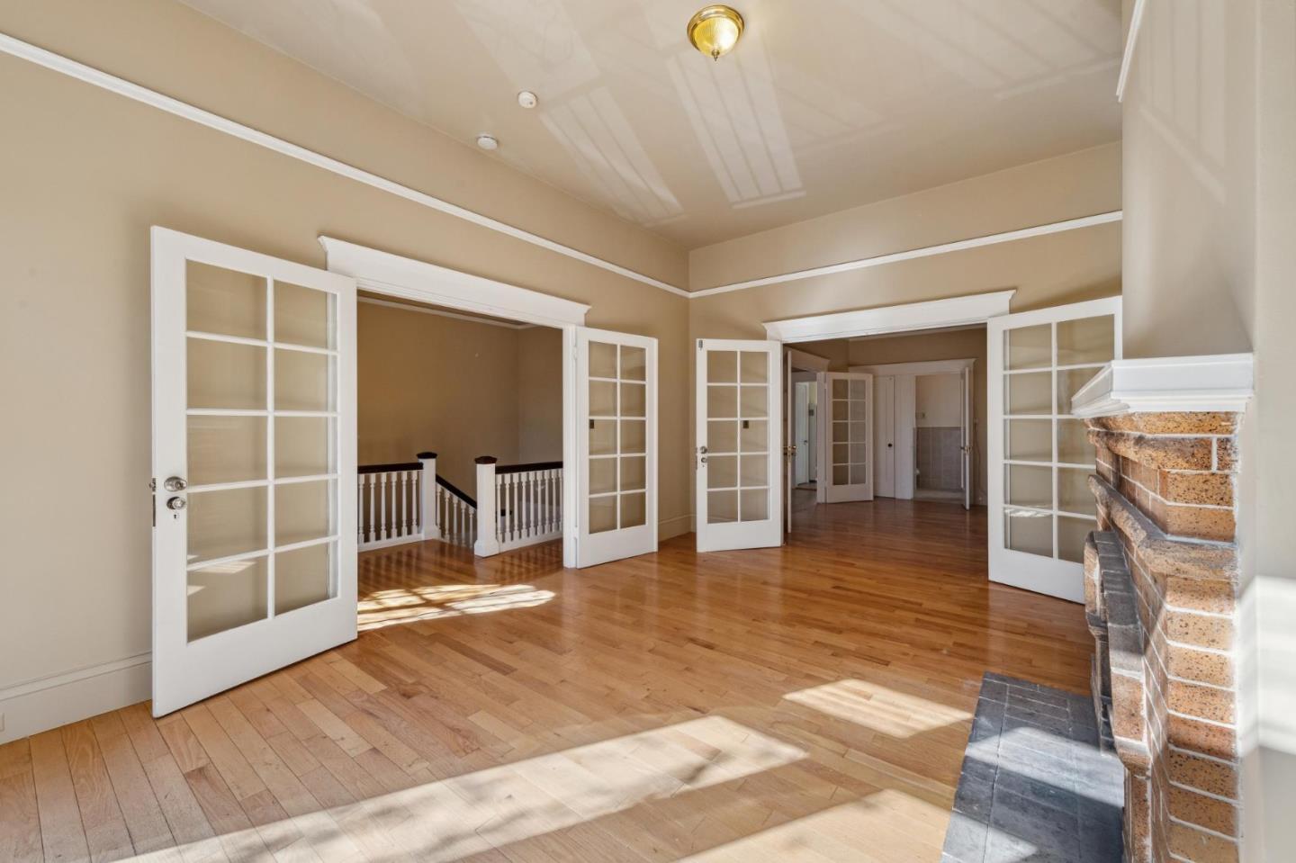 Detail Gallery Image 27 of 57 For 32-34 Clement St, San Francisco,  CA 94118 - – Beds | – Baths