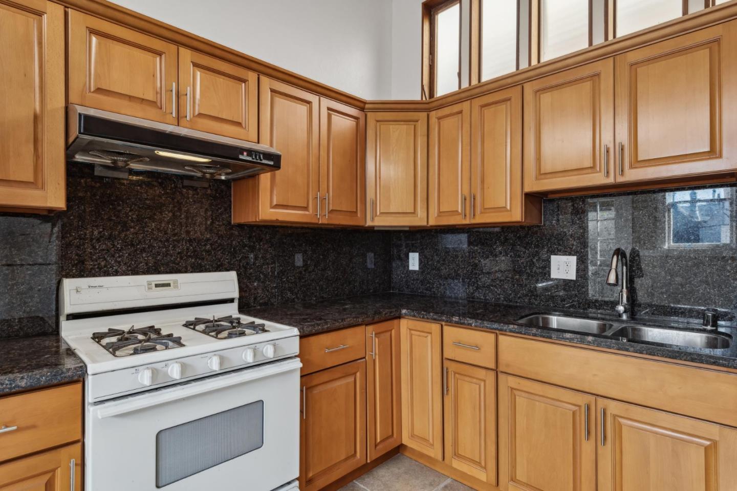 Detail Gallery Image 40 of 57 For 32-34 Clement St, San Francisco,  CA 94118 - – Beds | – Baths