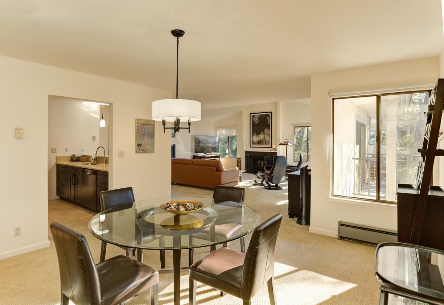 Detail Gallery Image 13 of 27 For 31 Ocean Pines Ln #31,  Pebble Beach,  CA 93953 - 2 Beds | 2 Baths