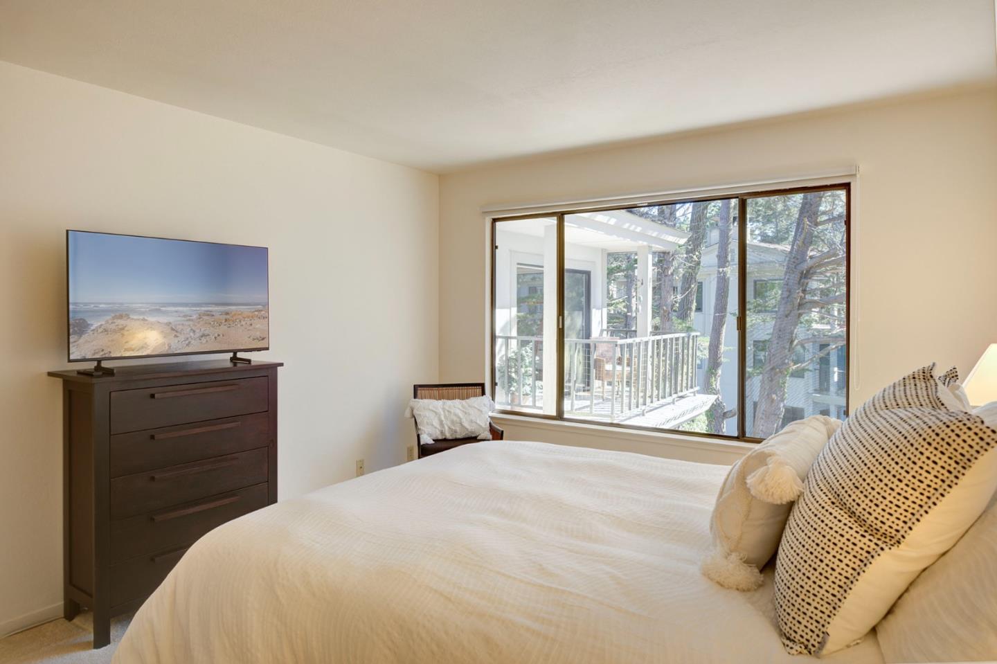 Detail Gallery Image 20 of 27 For 31 Ocean Pines Ln #31,  Pebble Beach,  CA 93953 - 2 Beds | 2 Baths