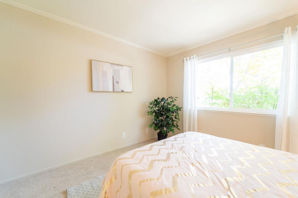 Detail Gallery Image 31 of 66 For 1430 Villa Dr, Los Altos,  CA 94024 - 4 Beds | 2/1 Baths