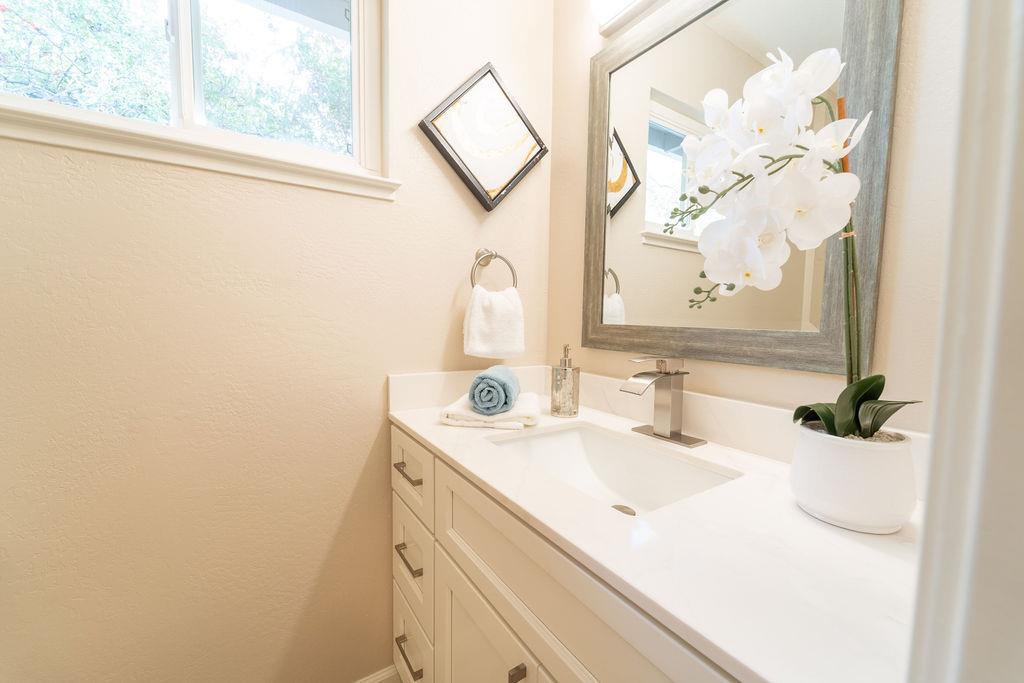 Detail Gallery Image 41 of 66 For 1430 Villa Dr, Los Altos,  CA 94024 - 4 Beds | 2/1 Baths