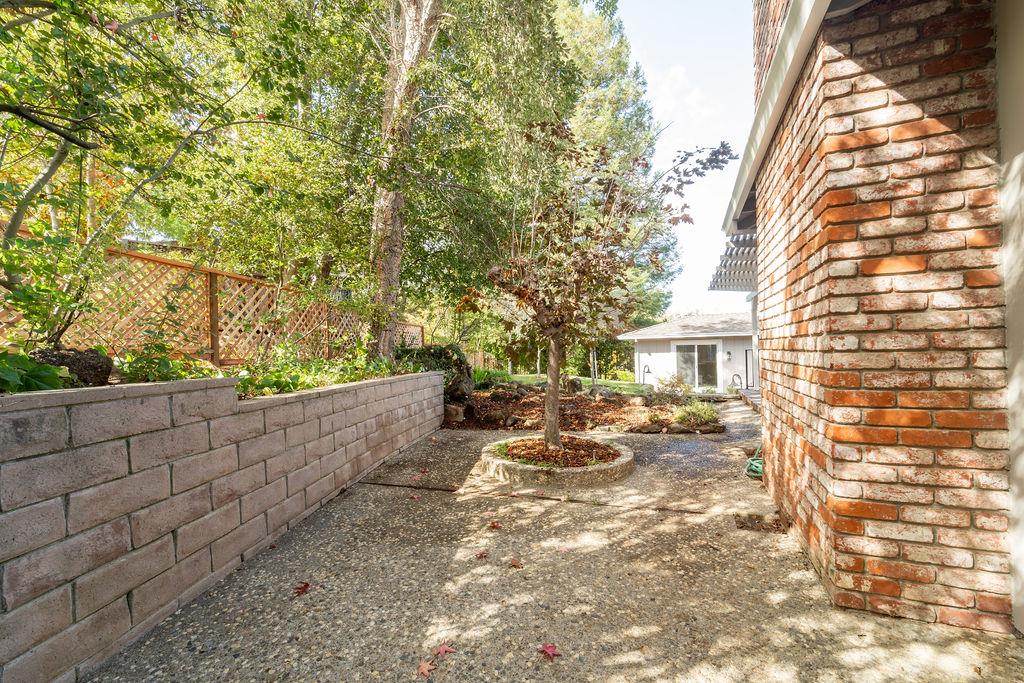 Detail Gallery Image 54 of 66 For 1430 Villa Dr, Los Altos,  CA 94024 - 4 Beds | 2/1 Baths