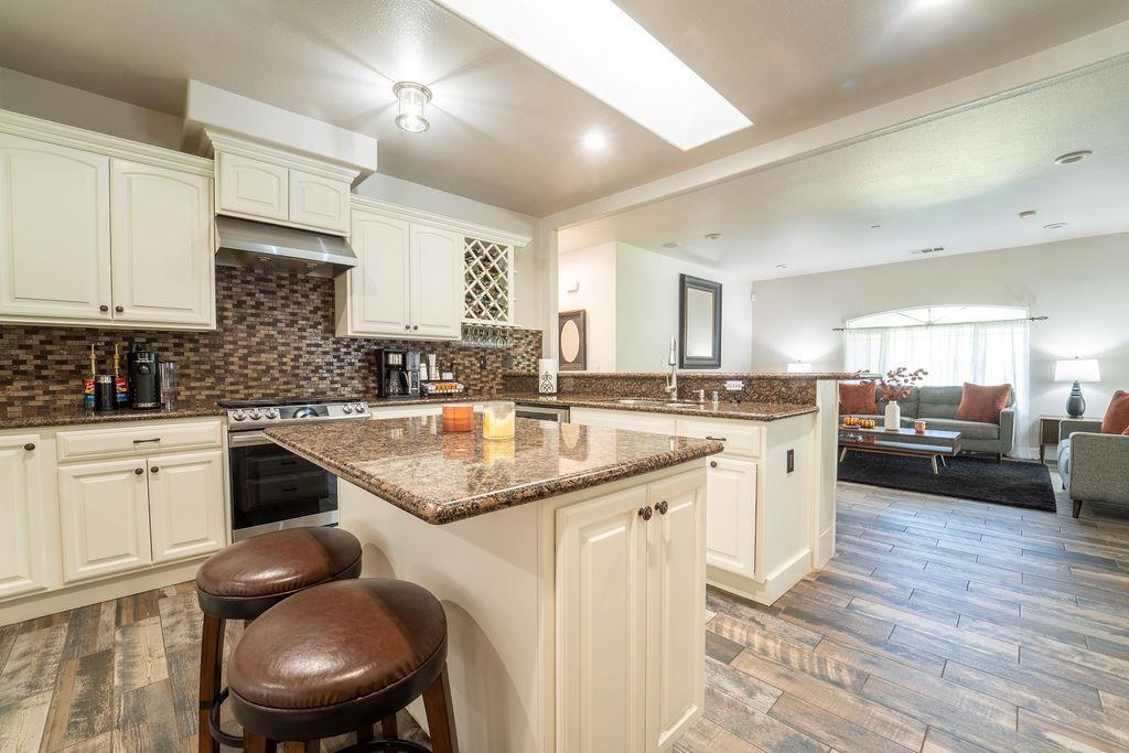 Detail Gallery Image 12 of 73 For 35724 Linda Dr, Fremont,  CA 94536 - 4 Beds | 4/1 Baths