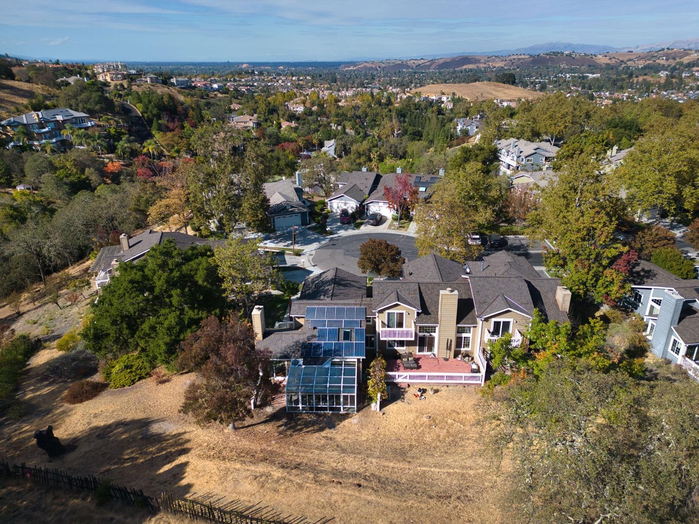 Detail Gallery Image 3 of 54 For 1322 Copper Peak Ln, San Jose,  CA 95120 - 3 Beds | 2 Baths