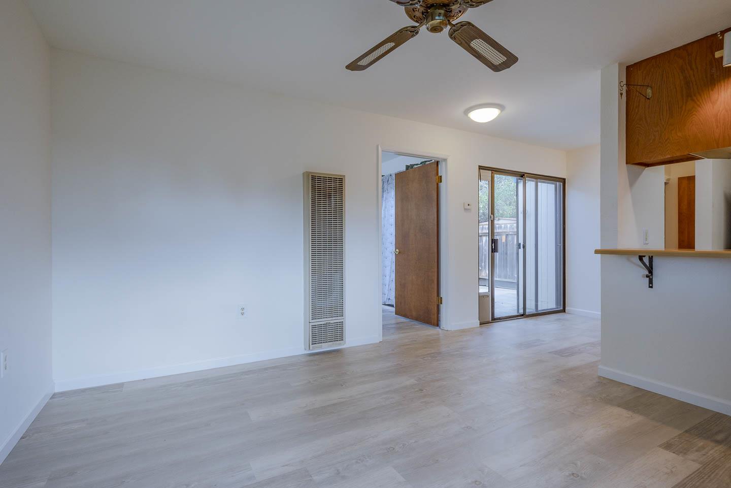 Detail Gallery Image 8 of 18 For 2314 7th Ave, Santa Cruz,  CA 95062 - 1 Beds | 1 Baths