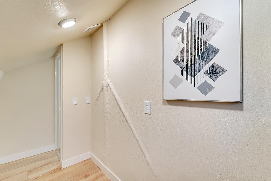 Detail Gallery Image 21 of 30 For 6093 Larchmont Dr, San Jose,  CA 95123 - 4 Beds | 2 Baths