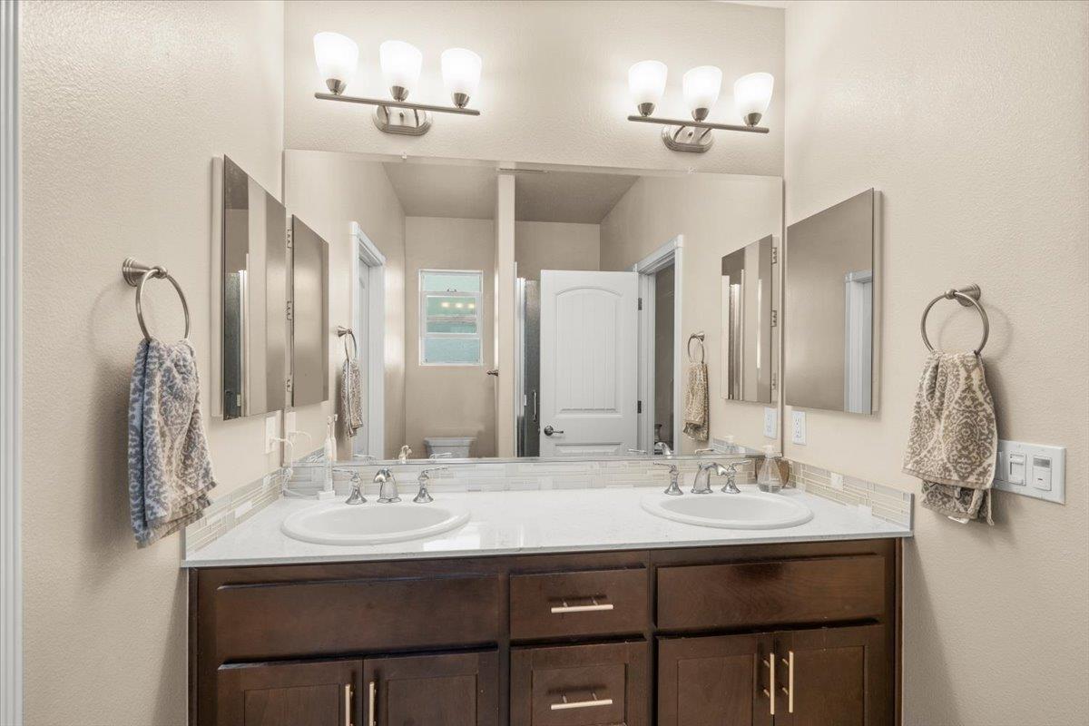 Detail Gallery Image 16 of 22 For 280 Springtime Cir, Hollister,  CA 95023 - 3 Beds | 2/1 Baths