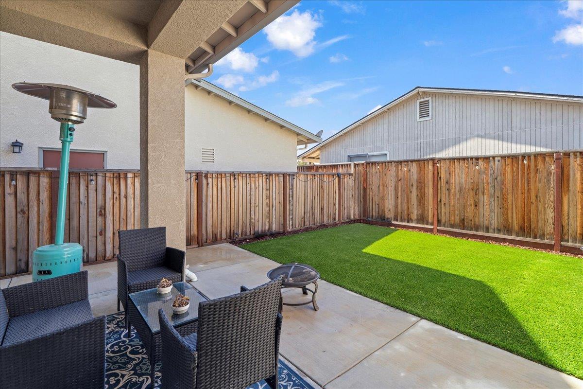 Detail Gallery Image 21 of 22 For 280 Springtime Cir, Hollister,  CA 95023 - 3 Beds | 2/1 Baths