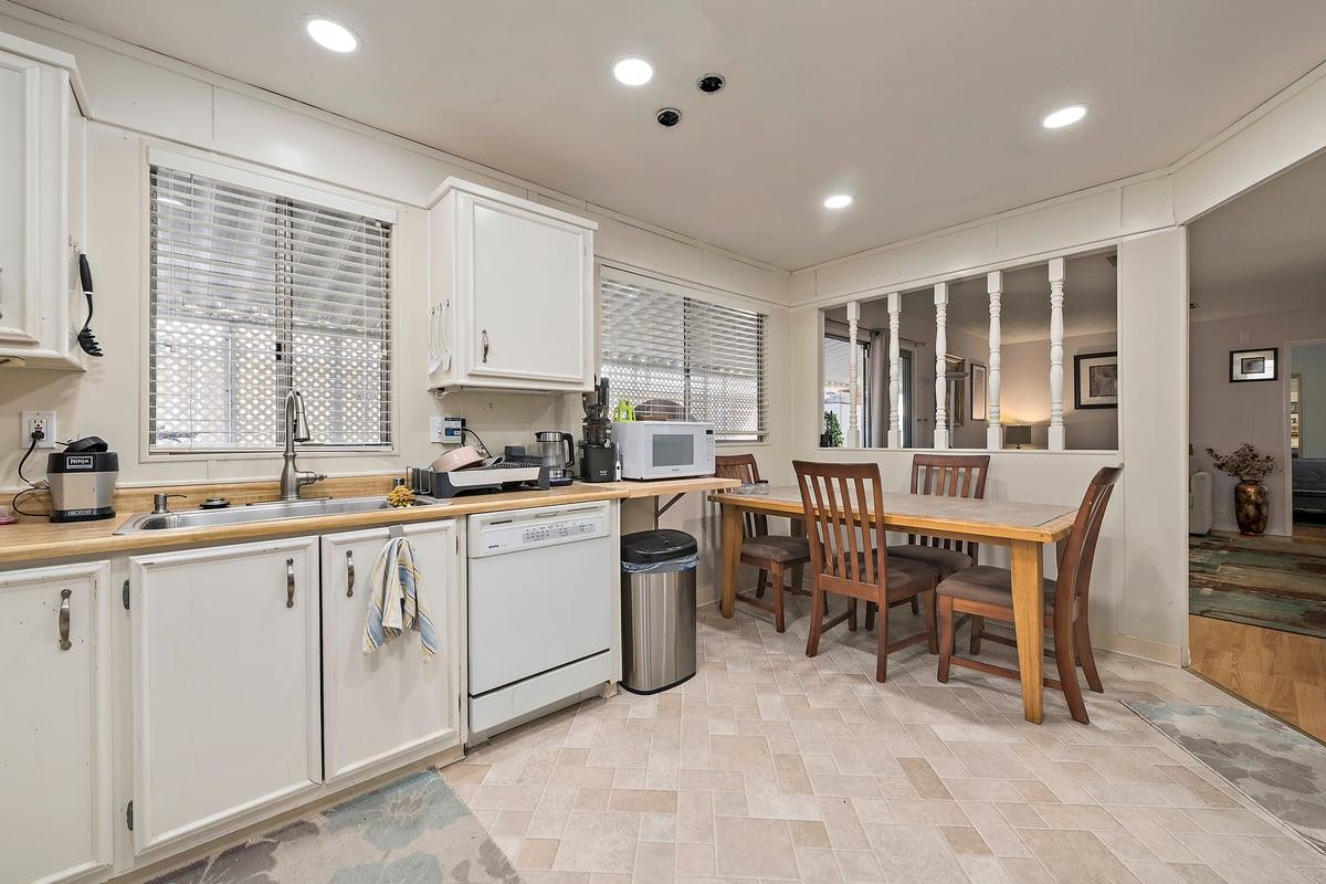 Detail Gallery Image 3 of 22 For 154 Walnut Dr #154,  Morgan Hill,  CA 95037 - 2 Beds | 2 Baths