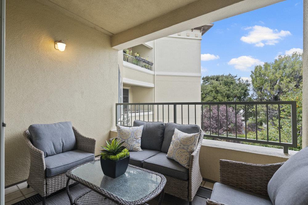 Detail Gallery Image 7 of 49 For 111 Saint Matthews Ave #302,  San Mateo,  CA 94401 - 3 Beds | 2 Baths