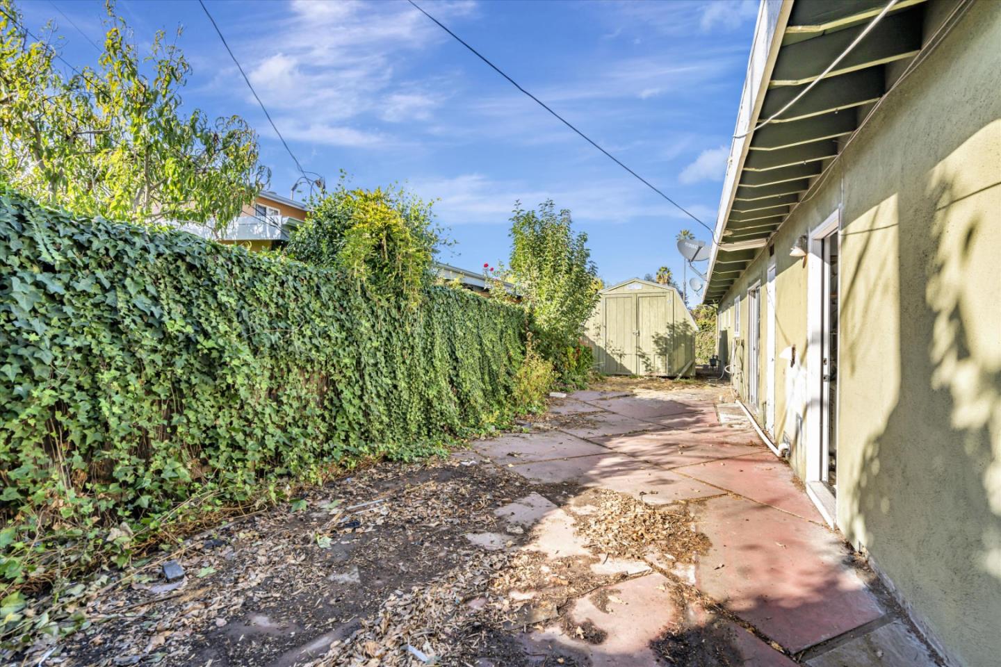 Detail Gallery Image 26 of 28 For 735 Lynwood Ave, Mountain View,  CA 94043 - 4 Beds | 2 Baths