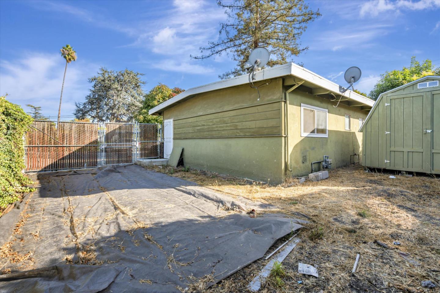 Detail Gallery Image 28 of 28 For 735 Lynwood Ave, Mountain View,  CA 94043 - 4 Beds | 2 Baths