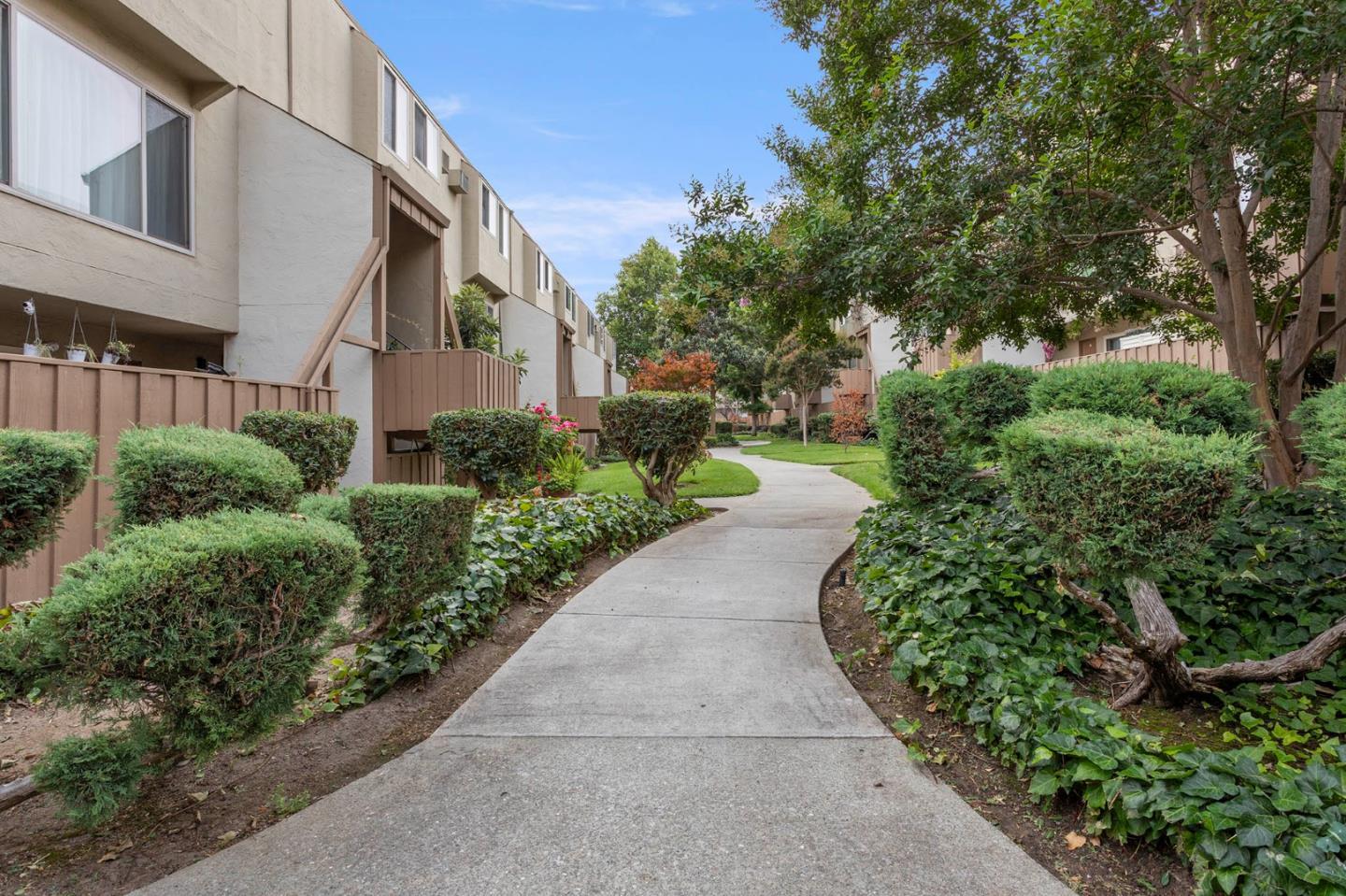 Detail Gallery Image 28 of 32 For 320 Auburn Way #25,  San Jose,  CA 95129 - 2 Beds | 1 Baths