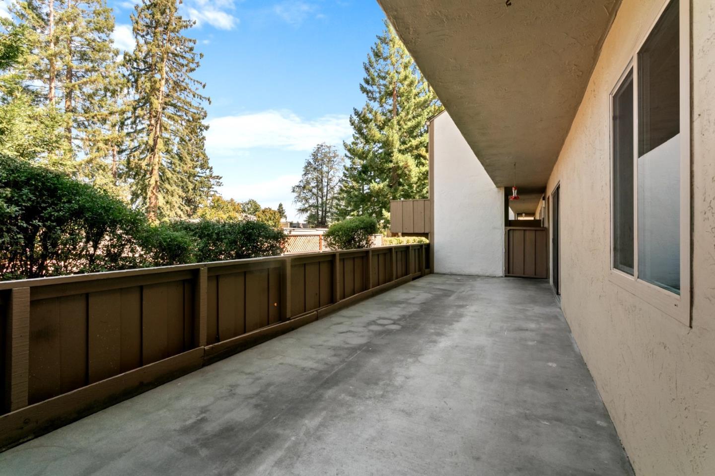 Detail Gallery Image 3 of 32 For 320 Auburn Way #25,  San Jose,  CA 95129 - 2 Beds | 1 Baths