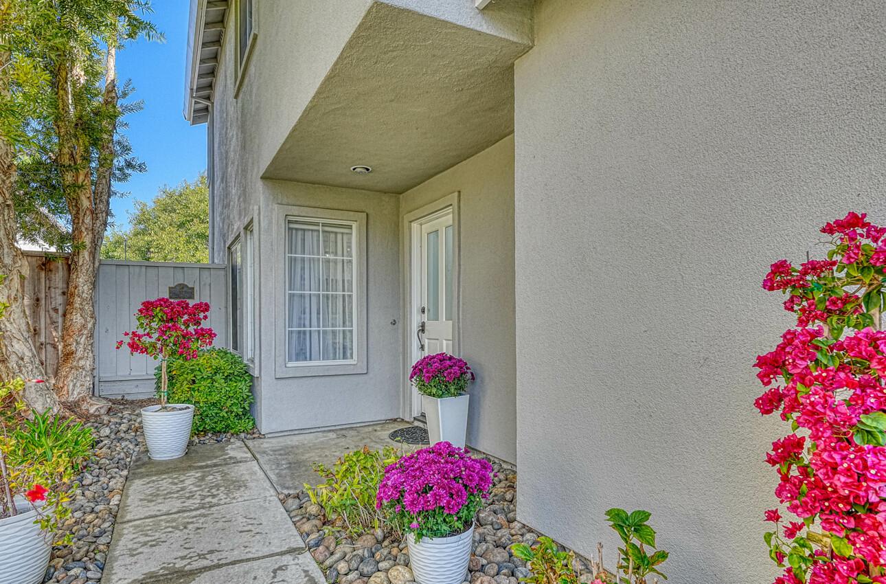 Detail Gallery Image 4 of 46 For 18119 Stonehaven, Salinas,  CA 93908 - 3 Beds | 2/1 Baths