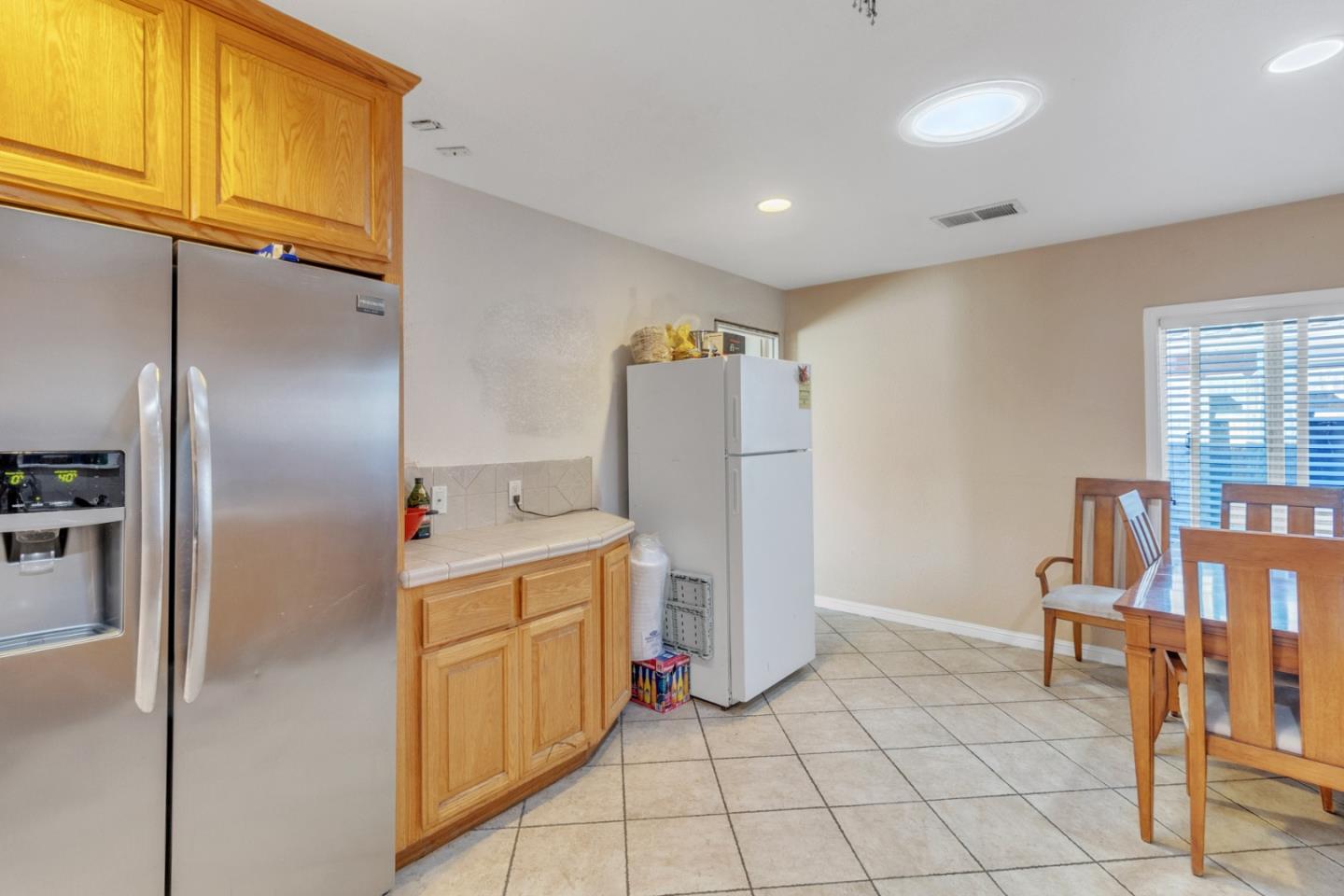 Detail Gallery Image 9 of 52 For 622 Rochex Ave, Salinas,  CA 93906 - 2 Beds | 1 Baths