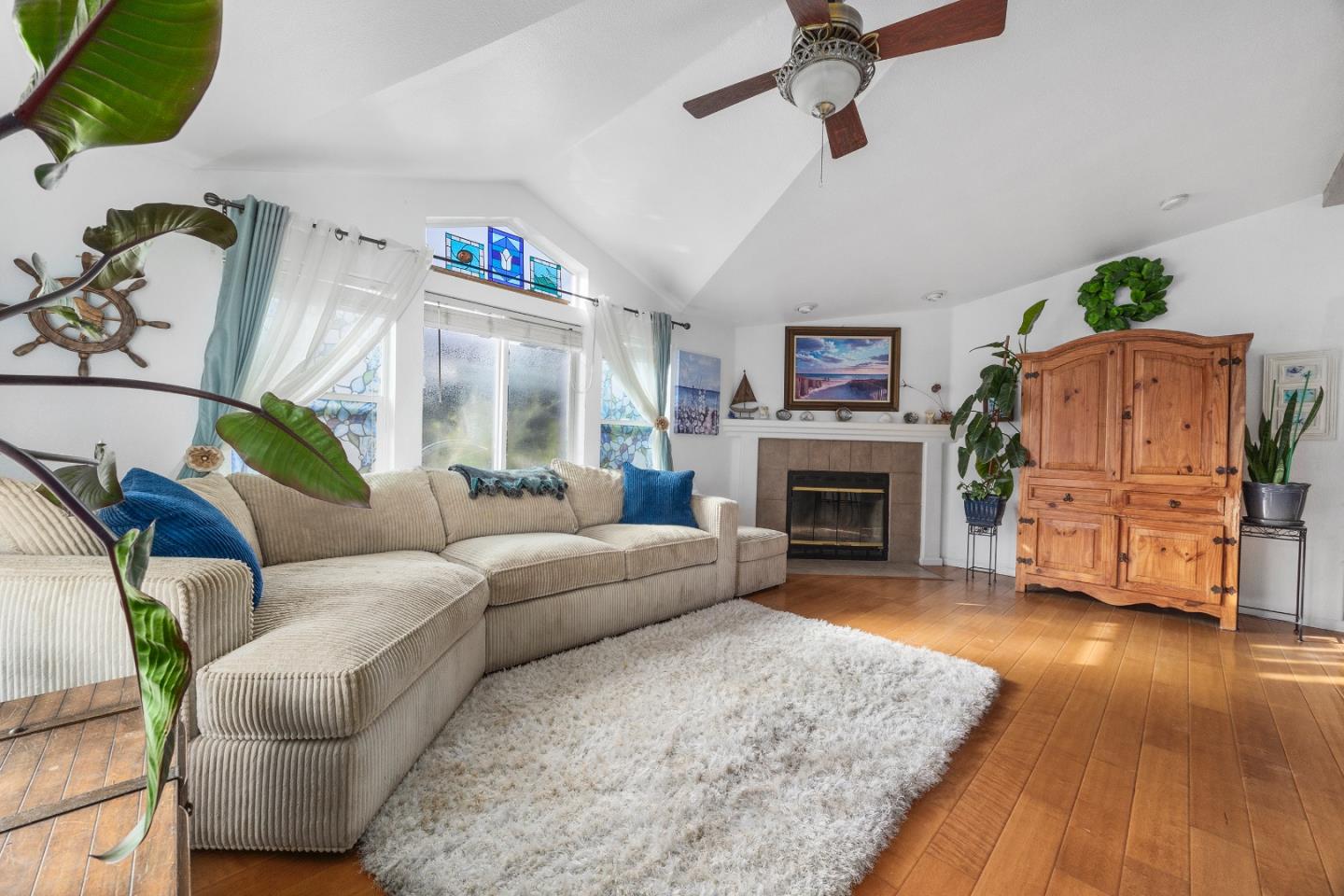 Detail Gallery Image 3 of 37 For 2630 Orchard St #6,  Soquel,  CA 95073 - 3 Beds | 2 Baths