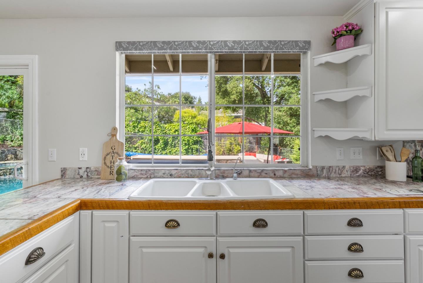 Detail Gallery Image 14 of 52 For 16795 Jackson Oaks Dr, Morgan Hill,  CA 95037 - 4 Beds | 2 Baths