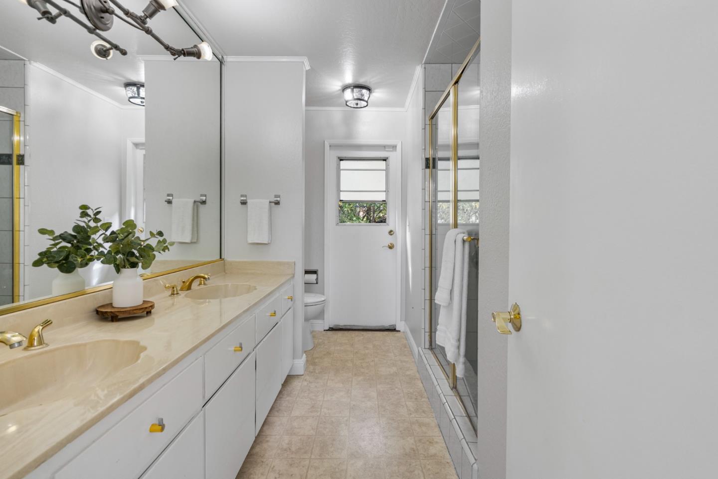 Detail Gallery Image 32 of 52 For 16795 Jackson Oaks Dr, Morgan Hill,  CA 95037 - 4 Beds | 2 Baths